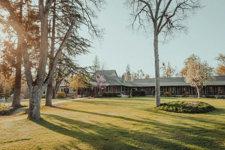 Sierra Sky Ranch hotel detail image 2