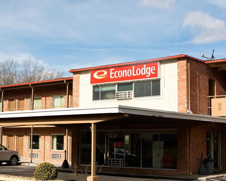Econo Lodge Lexington Downtown near I-81 hotel detail image 2