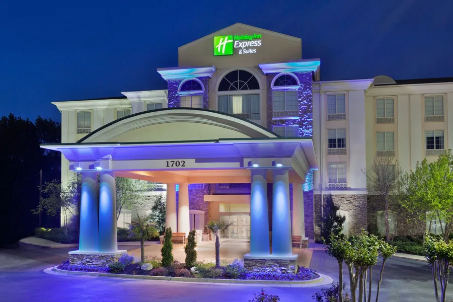 Holiday Inn Express Hotel & Suites Phenix City - Columbus by IHG hotel detail image 2