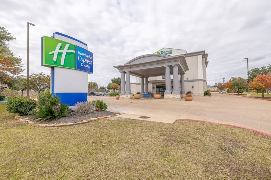 Holiday Inn Express & Suites College Station by IHG hotel detail image 2