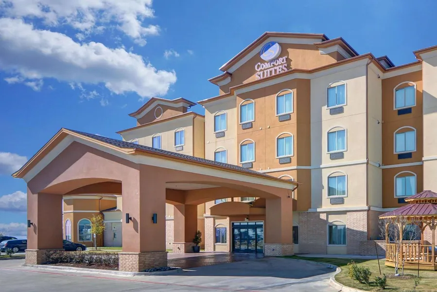 Comfort Suites Lake Worth hotel detail image 2