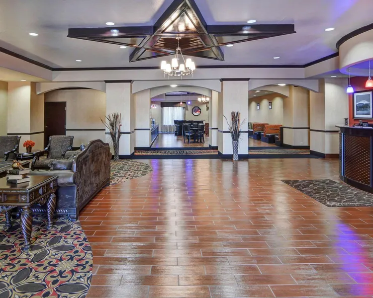 Comfort Suites Lake Worth hotel detail image 6