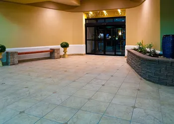 Grand Texan Hotel And Convention Center hotel thumbnail 4