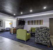 Holiday Inn Express Hotel & Suites Petersburg-Dinwiddie by IHG hotel detail image 3