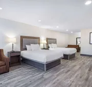 Ramada by Wyndham Hendersonville hotel detail image 3