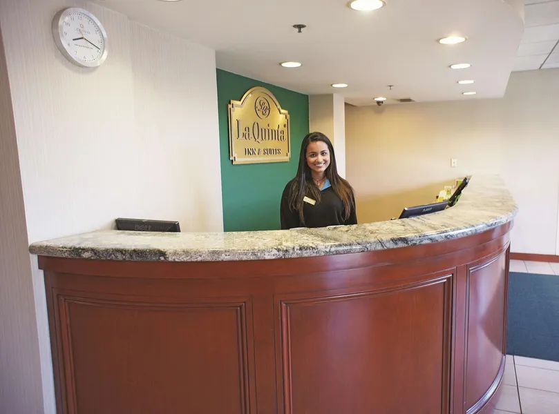 La Quinta Inn & Suites by Wyndham Stamford / New York City hotel detail image 2