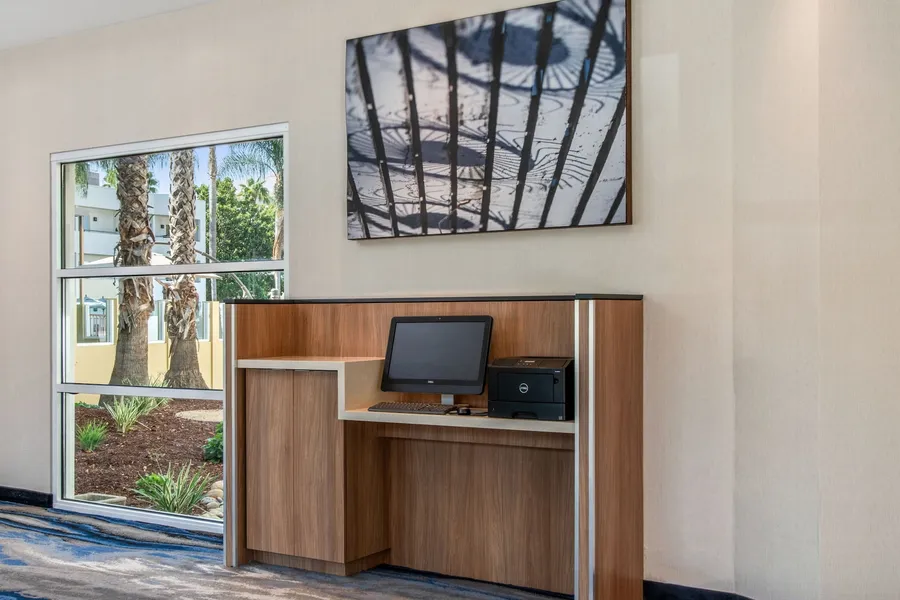 Fairfield Inn & Suites by Marriott San Jose Airport hotel detail image 2