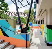 Le Parc at Melrose hotel detail image 5