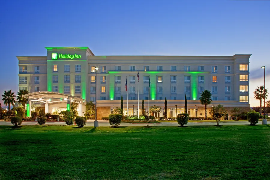 Holiday Inn & Suites College Station - Aggieland by IHG hotel detail image 2
