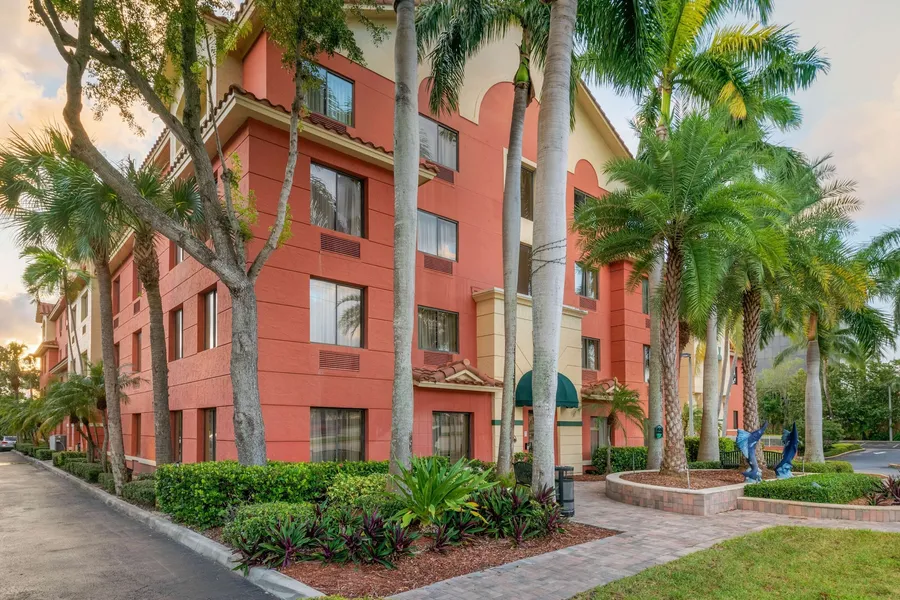 Best Western Plus Palm Beach Gardens Hotel & Ste & Conf Ctr hotel detail image 2