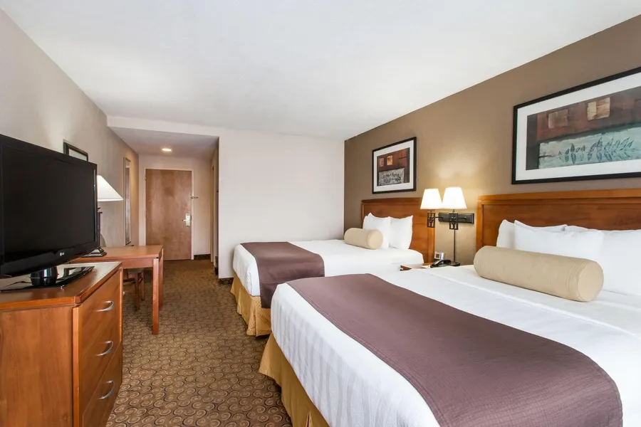 Days Inn & Suites by Wyndham Fort Pierce I-95 hotel detail image 6