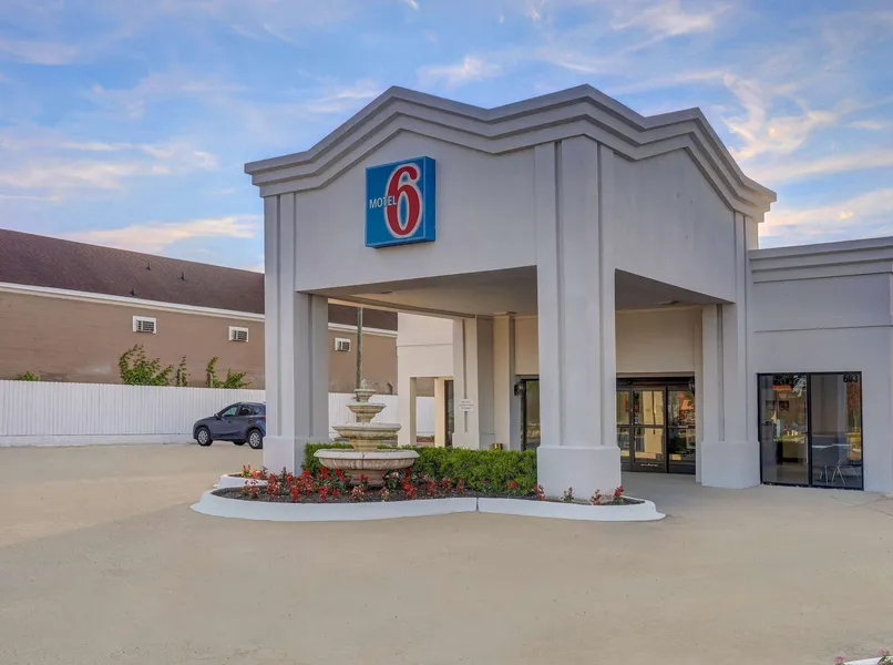 Motel 6 Jacksonville, NC hotel detail image 2