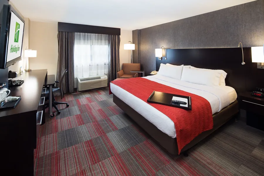 Holiday Inn Milwaukee Riverfront by IHG hotel detail image 6