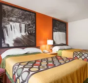 Super 8 by Wyndham Prestonsburg hotel detail image 3