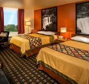 Super 8 by Wyndham Prestonsburg hotel detail image 5