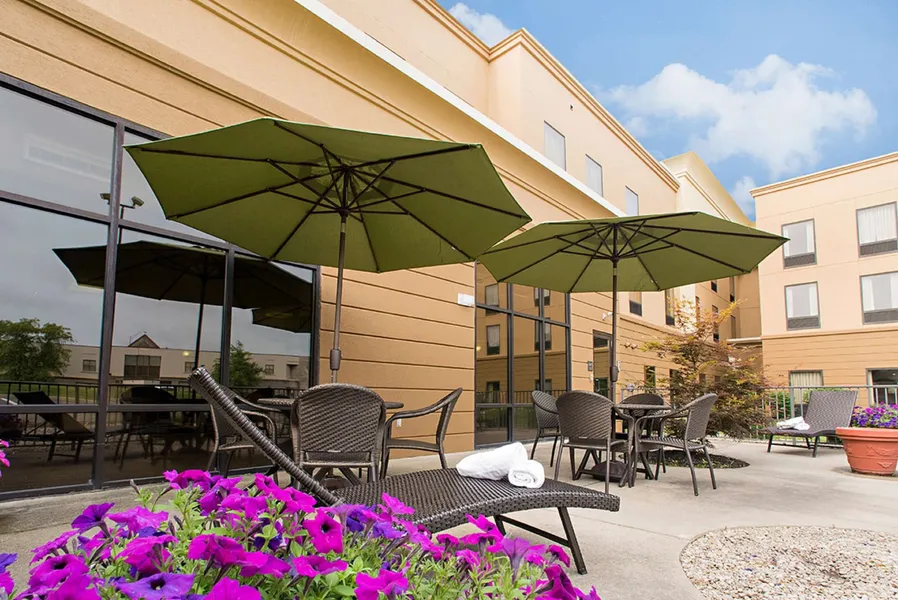 Hampton Inn & Suites Springboro/Dayton Area South hotel detail image 2
