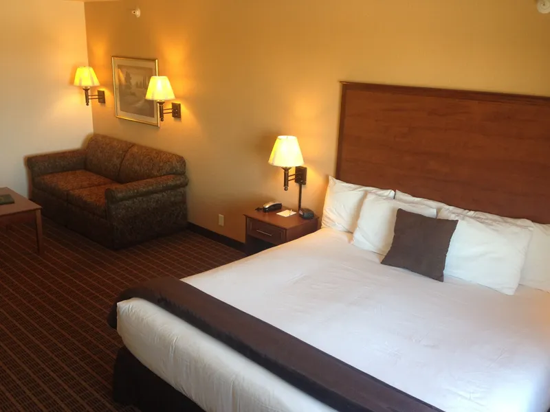 Expressway Suites Fargo hotel detail image 6
