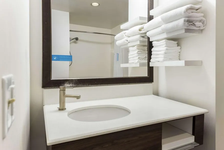 Hampton Inn by Hilton Columbus I-70E/Hamilton Rd hotel detail image 6