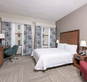 Hampton Inn Indianapolis Downtown Across from Circle Centre hotel detail image 7