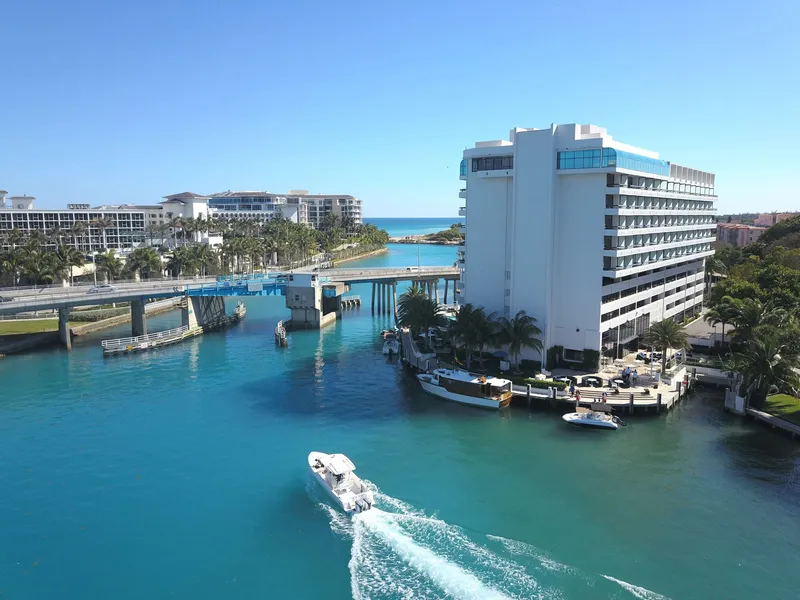 Waterstone Resort & Marina Boca Raton, Curio Collection by Hilton hotel detail image 2