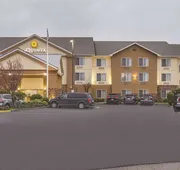 La Quinta Inn & Suites by Wyndham Central Point - Medford hotel detail image 4
