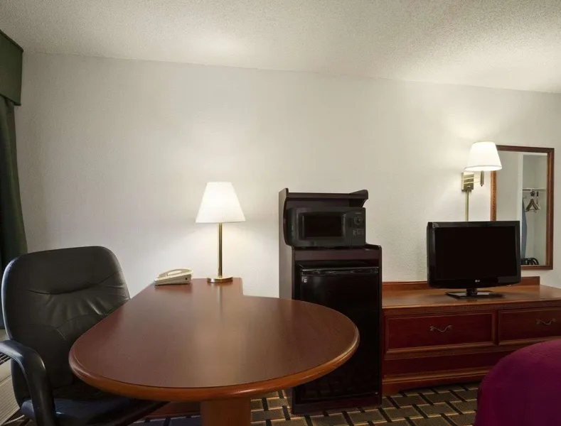 Baymont by Wyndham Crossville hotel detail image 6