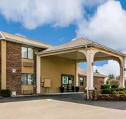 Quality Inn I-74 Batesville hotel detail image 4