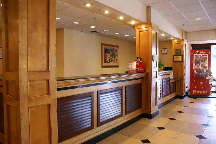 Clarion Hotel Anaheim Resort hotel detail image 6