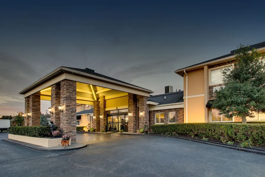 Greenfield Inn and Suites Elizabethtown, KY I65 Exit 94 hotel detail image 6