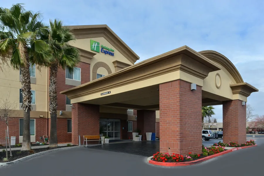 Holiday Inn Express Sacramento Airport Woodland by IHG hotel detail image 2