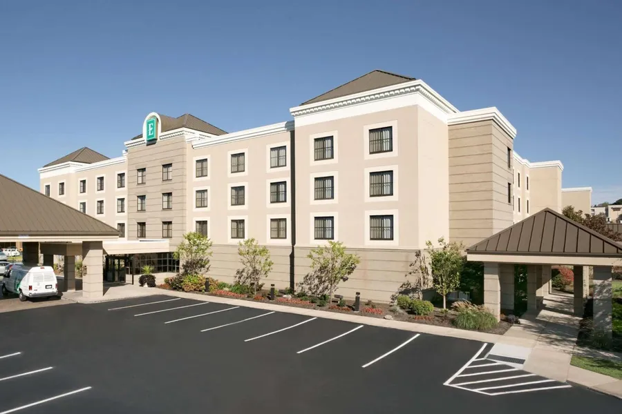 Embassy Suites by Hilton Cleveland Beachwood hotel detail image 2