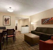 Embassy Suites by Hilton Cleveland Beachwood hotel detail image 7
