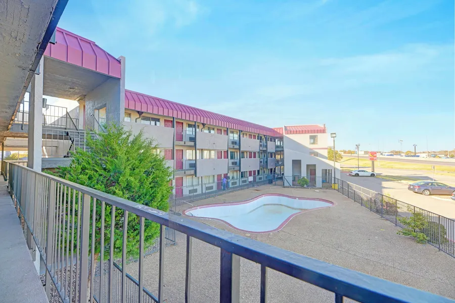 Travelers inn by OYO Wichita Falls hotel detail image 2