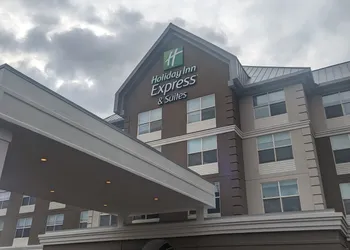 Holiday Inn Express & Suites Salt Lake City N - Bountiful By IHG hotel thumbnail 2