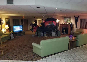 Americas Best Value Inn La Crosse hotel thumbnail 2