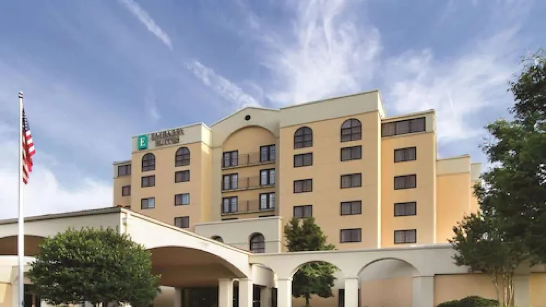 Embassy Suites by Hilton Greensboro Airport hotel detail image 2