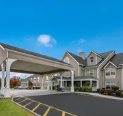 Red Roof Inn & Suites Knoxville East hotel detail image 5