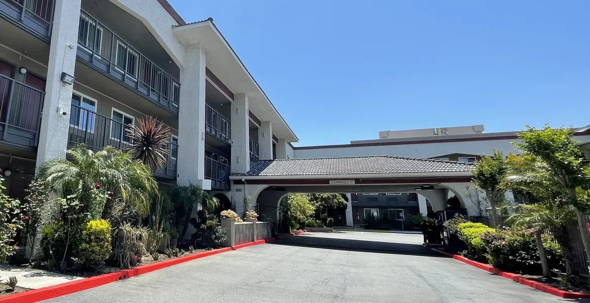 Quality Inn Ontario Airport Convention Center hotel detail image 2