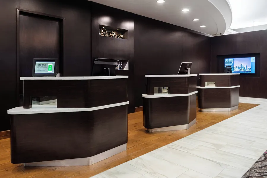 Courtyard by Marriott Miami Downtown hotel detail image 2