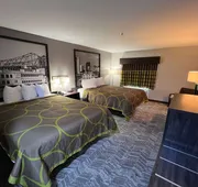 Super 8 by Wyndham Lake Charles/Sulphur hotel detail image 3