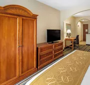 Comfort Suites Chesapeake - Norfolk hotel detail image 7