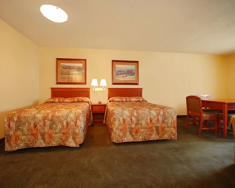 Econo Lodge Inn & Suites Kearney South hotel detail image 6