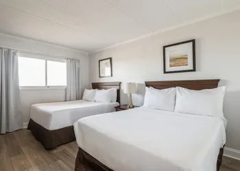 Marigot Beach Suites hotel thumbnail 2