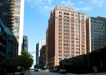 Gale Chicago hotel thumbnail 5