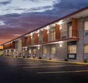 Travelodge by Wyndham Bloomington hotel detail image 4