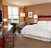 Sheraton Portsmouth Harborside Hotel hotel detail image 7