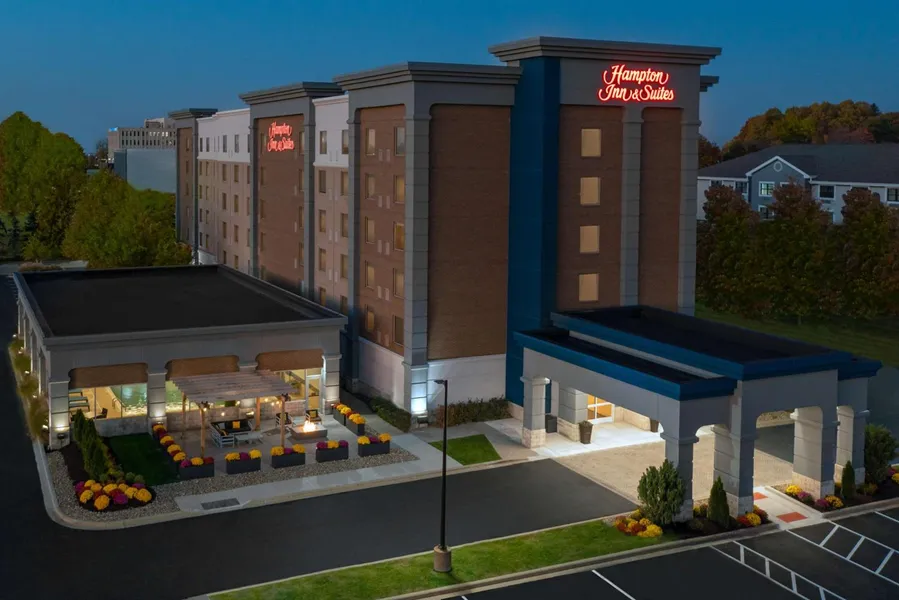 Hampton Inn & Suites Cleveland-Beachwood hotel detail image 2