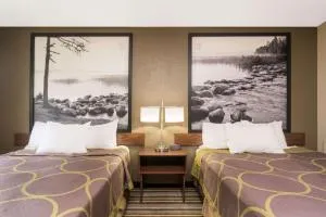 Super 8 by Wyndham St. Cloud hotel detail image 2
