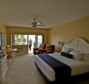Shoreline Island Resort - Exclusively Adult hotel detail image 7