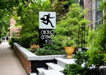 Chicago Getaway Hostel hotel thumbnail 4